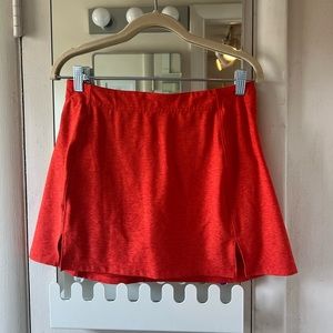 Outdoor Voices orange warmup 2.5” skort size M